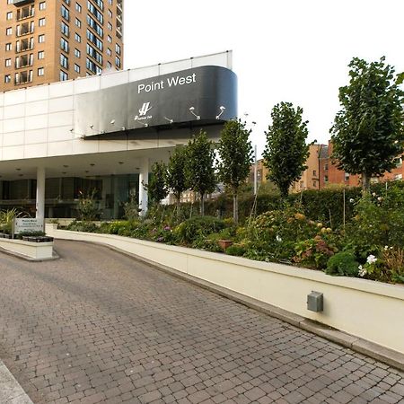 Point West Apartments London Luaran gambar