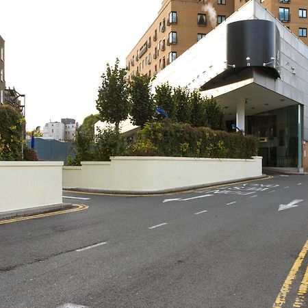 Point West Apartments London Luaran gambar