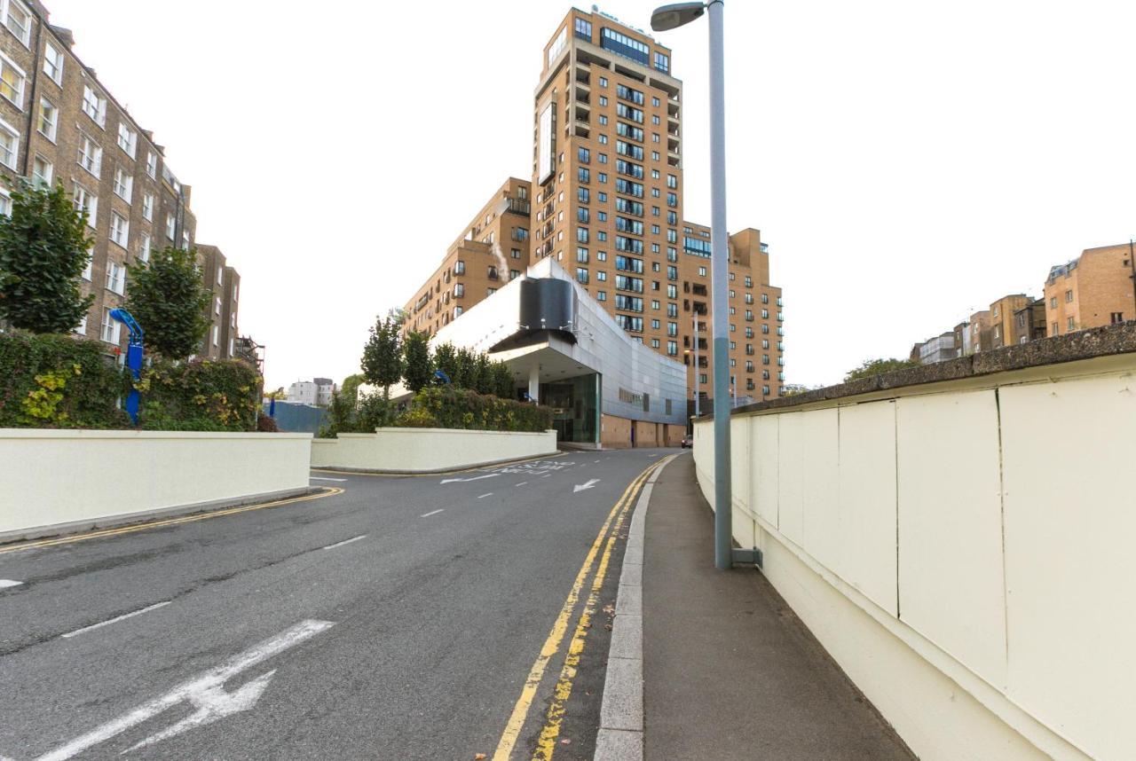 Point West Apartments London Luaran gambar