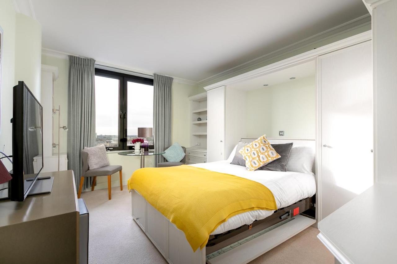Point West Apartments London Luaran gambar